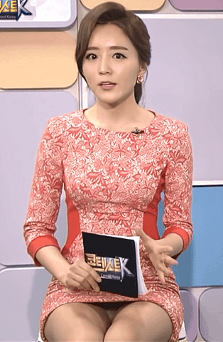 韓国ニュースキャスター